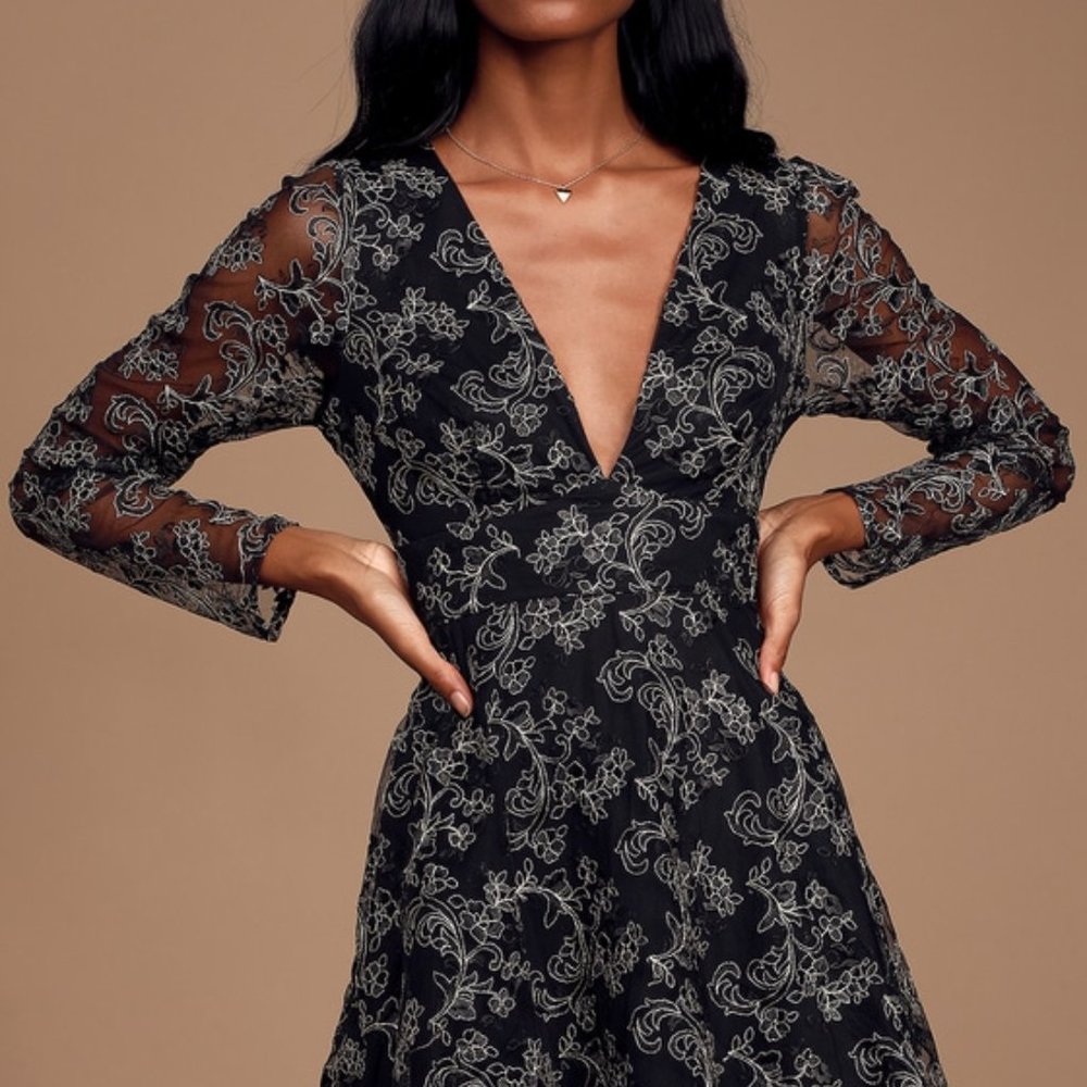 Lulu’s Black Floral Embroidered Dress